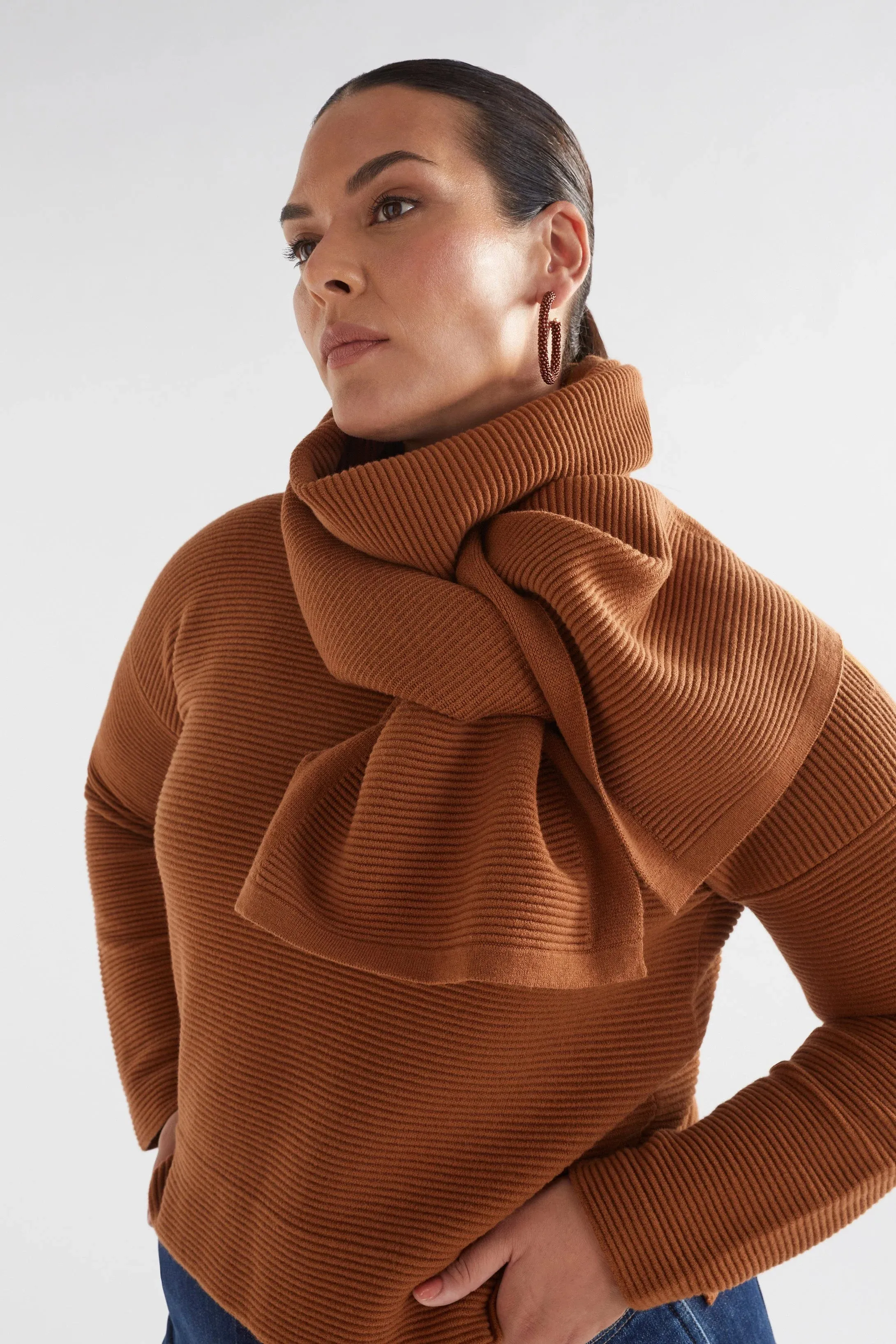 NEIU SCARF COPPER