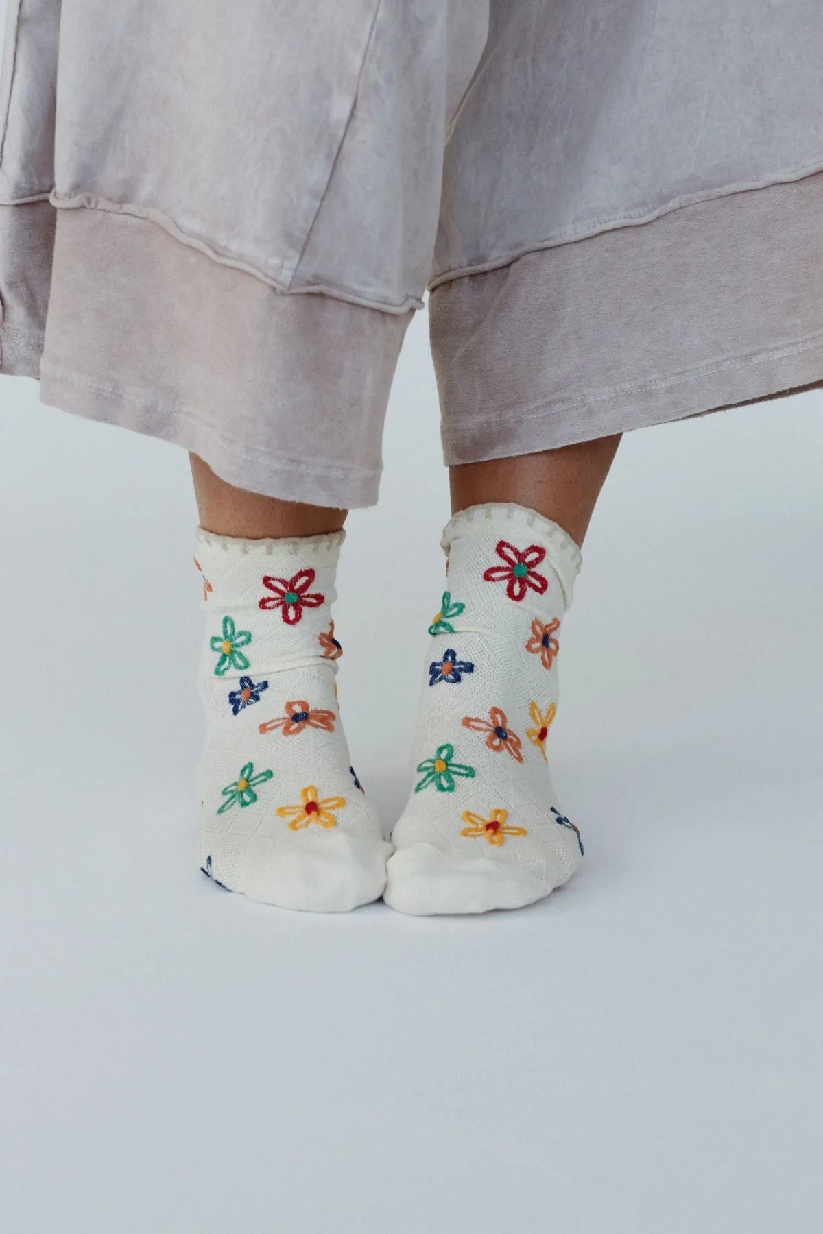 Petal Pop Socks - Ivory